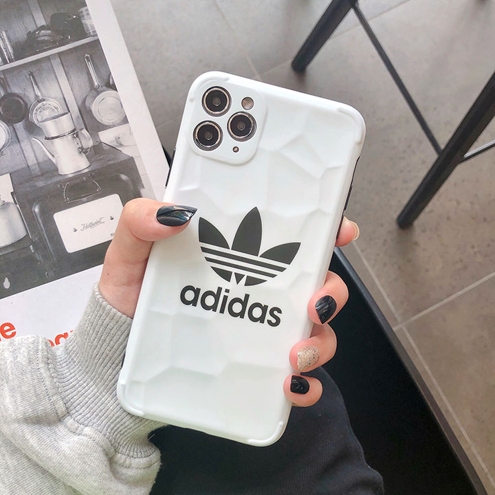 adidasスマホケース iphone12mini 上品