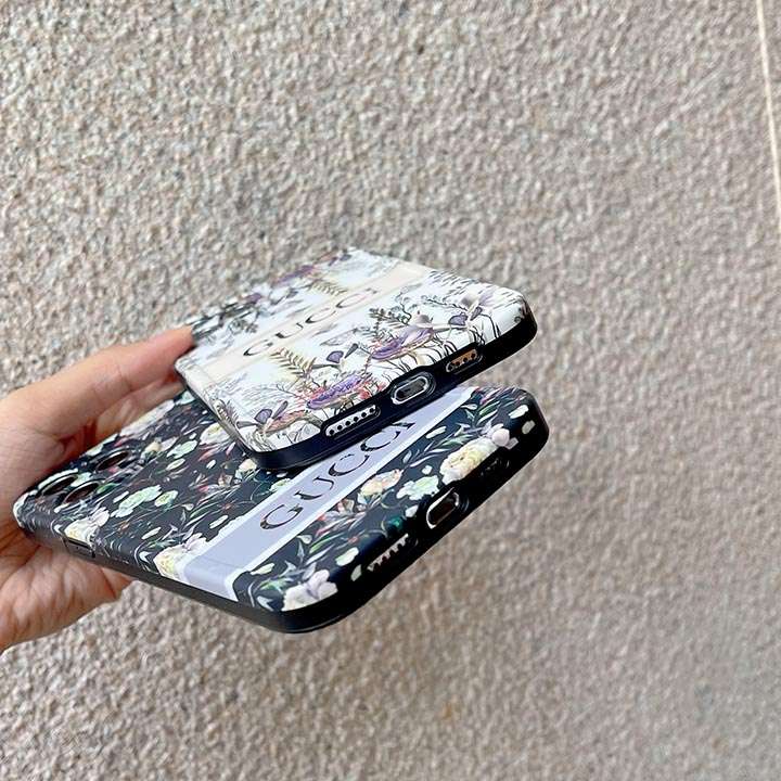 Gucci アイフォン 12 光沢感 携帯ケース