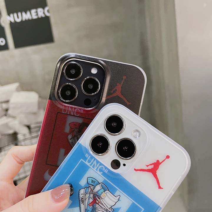 白黒Air JordanカバーiPhone 12Promax